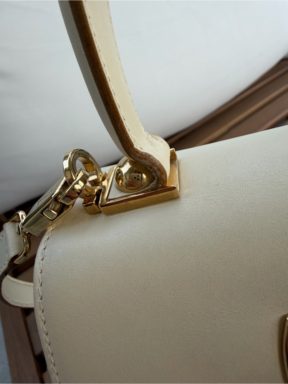 Salvatore Ferragamo Gancini Cream Leather Top Handle Crossbody Bag - Picture 15 of 15